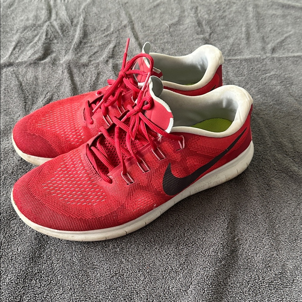 Nike Free RN - Picture 2 of 4